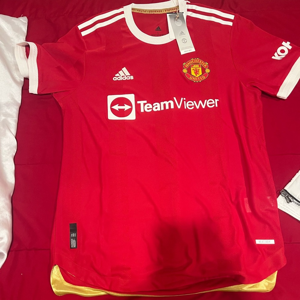 Manchester United Authentic home jersey 21-22
